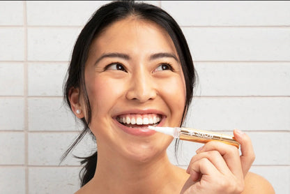 Lápiz Blanqueador de SonrisasTM